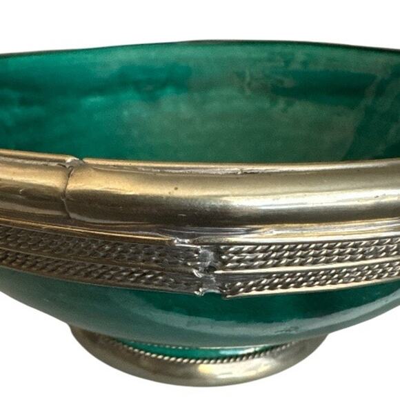 Vintage Green Silver Trimmed Moroccan SAFI Serving Bowl - Picture 8 of 10